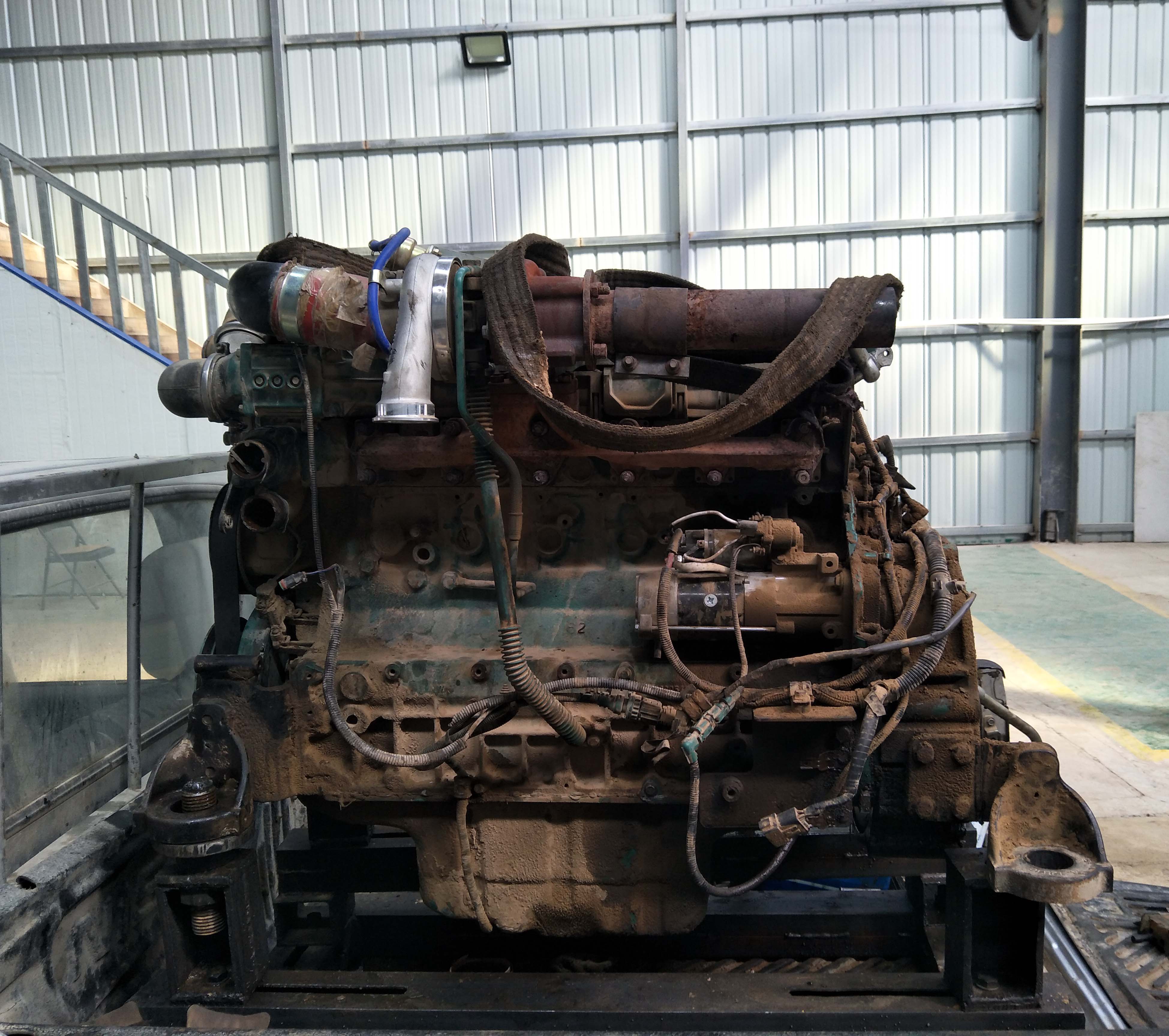 EC210 D6E發動機大修